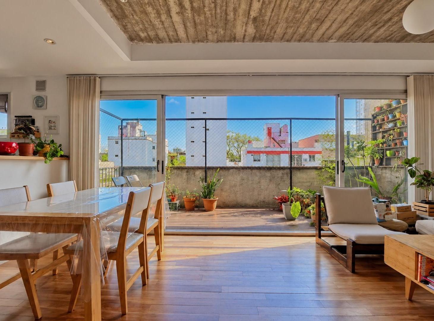 Foto de Dúplex con terraza propia, balcón y cochera, imagen 1