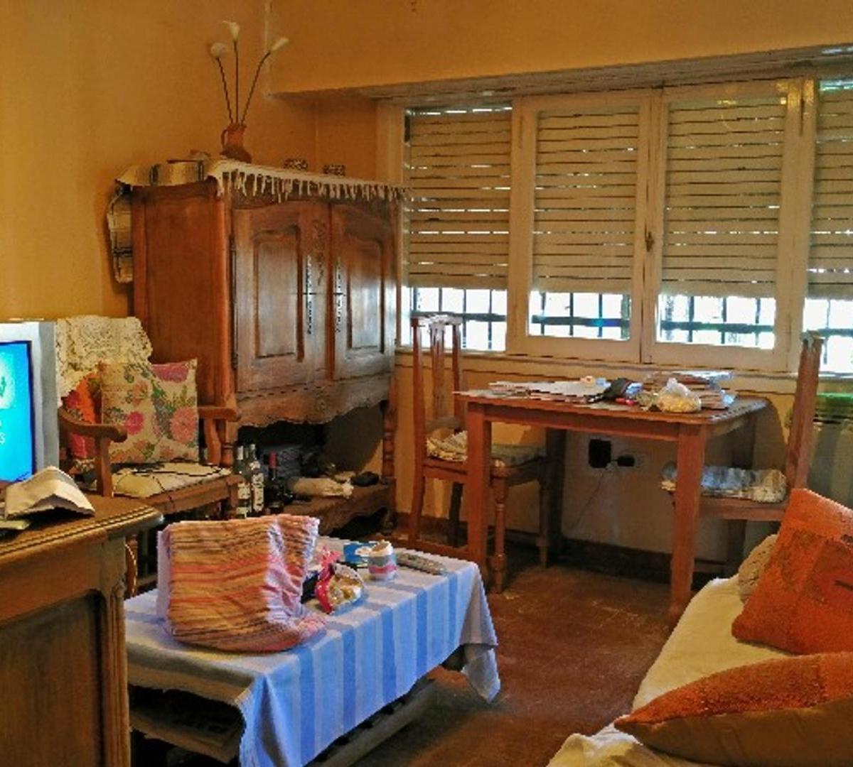 Chalet Antiguo Apto Crédito Ituzaingo Norte 4
