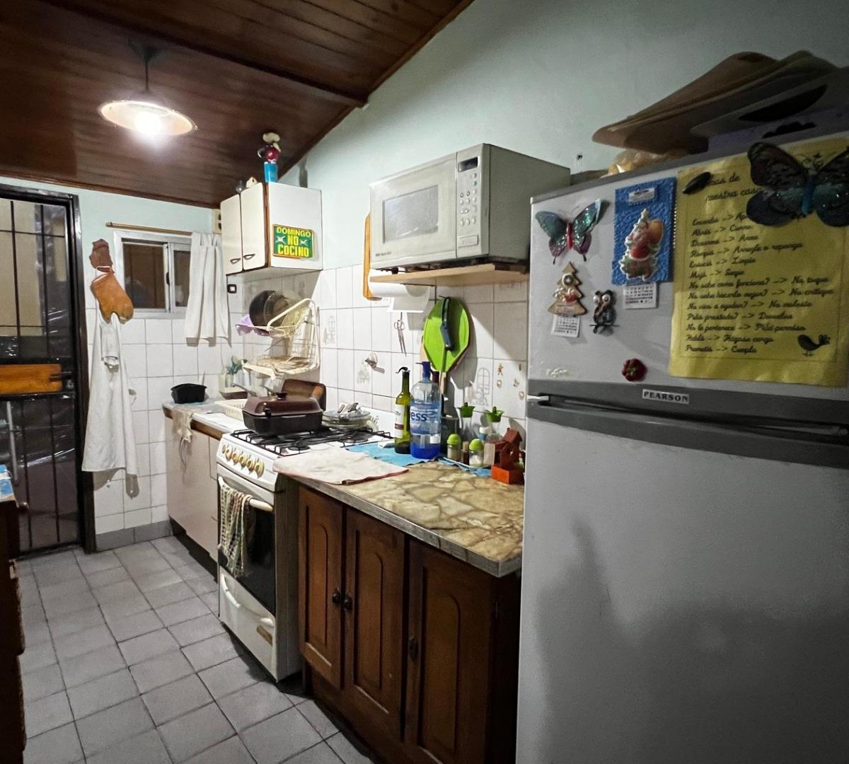Dos Casas Deposito Venta Ituzaingo 1