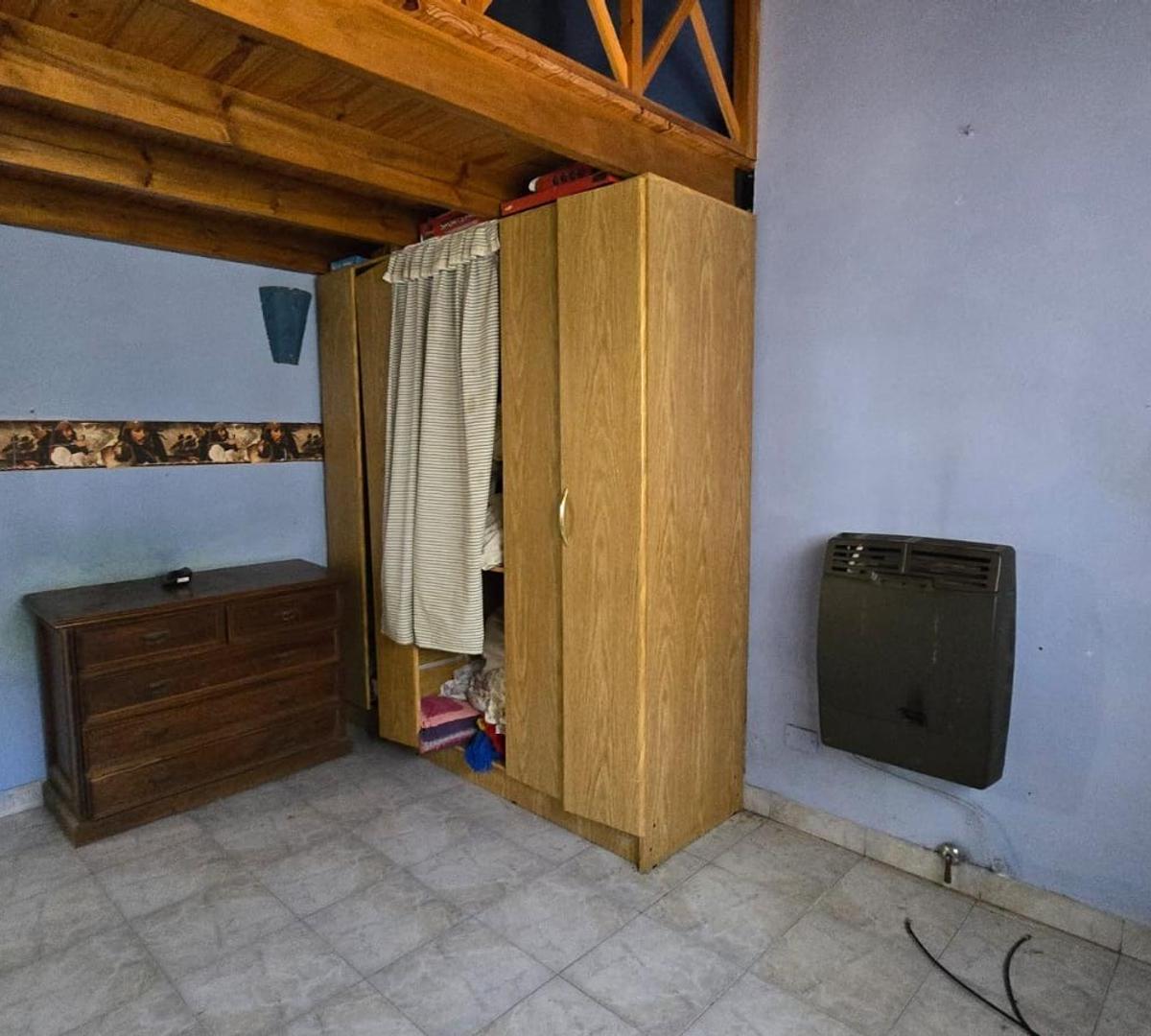 Casa Cuatro Dorm. Piscina Venta Ituzaingo 4