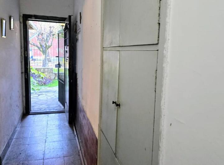 Foto de Venta casa ph haedo a refaccionar dos habitaciones cochera, imagen 5