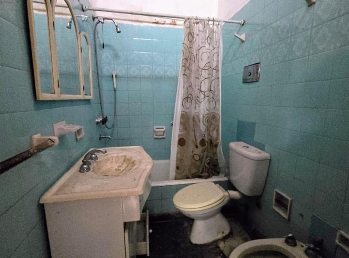 Foto de Venta casa ph haedo a refaccionar dos habitaciones cochera, imagen 4