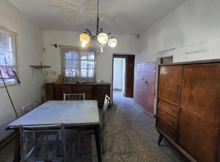 Foto de Venta casa ph haedo a refaccionar dos habitaciones cochera, imagen 3