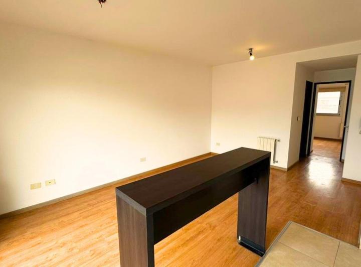 Departamento 2 ambientes cochera Castelar Sur alquiler 2
