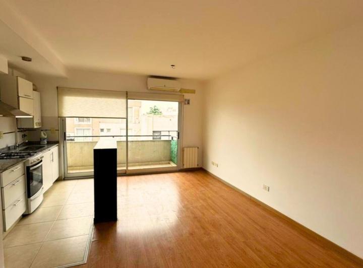Departamento 2 ambientes cochera Castelar Sur alquiler 4
