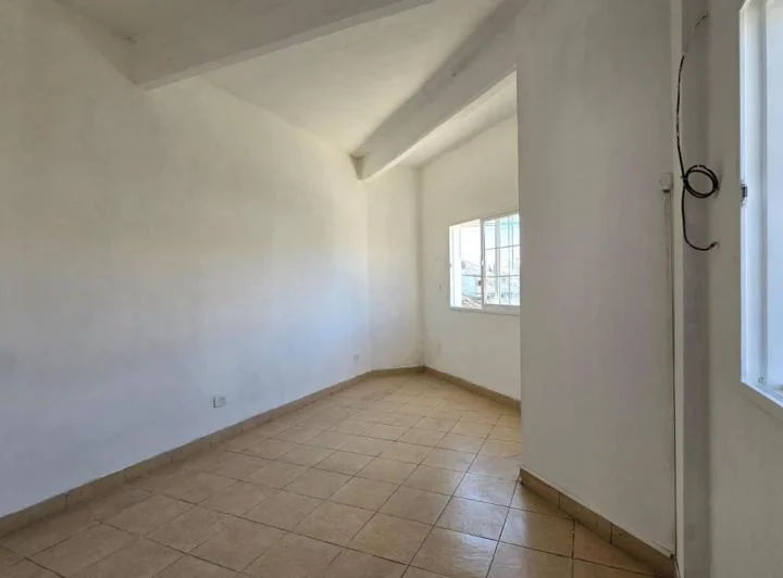 Alquiler departamento 2 ambientes primer piso Ituzaingó 4