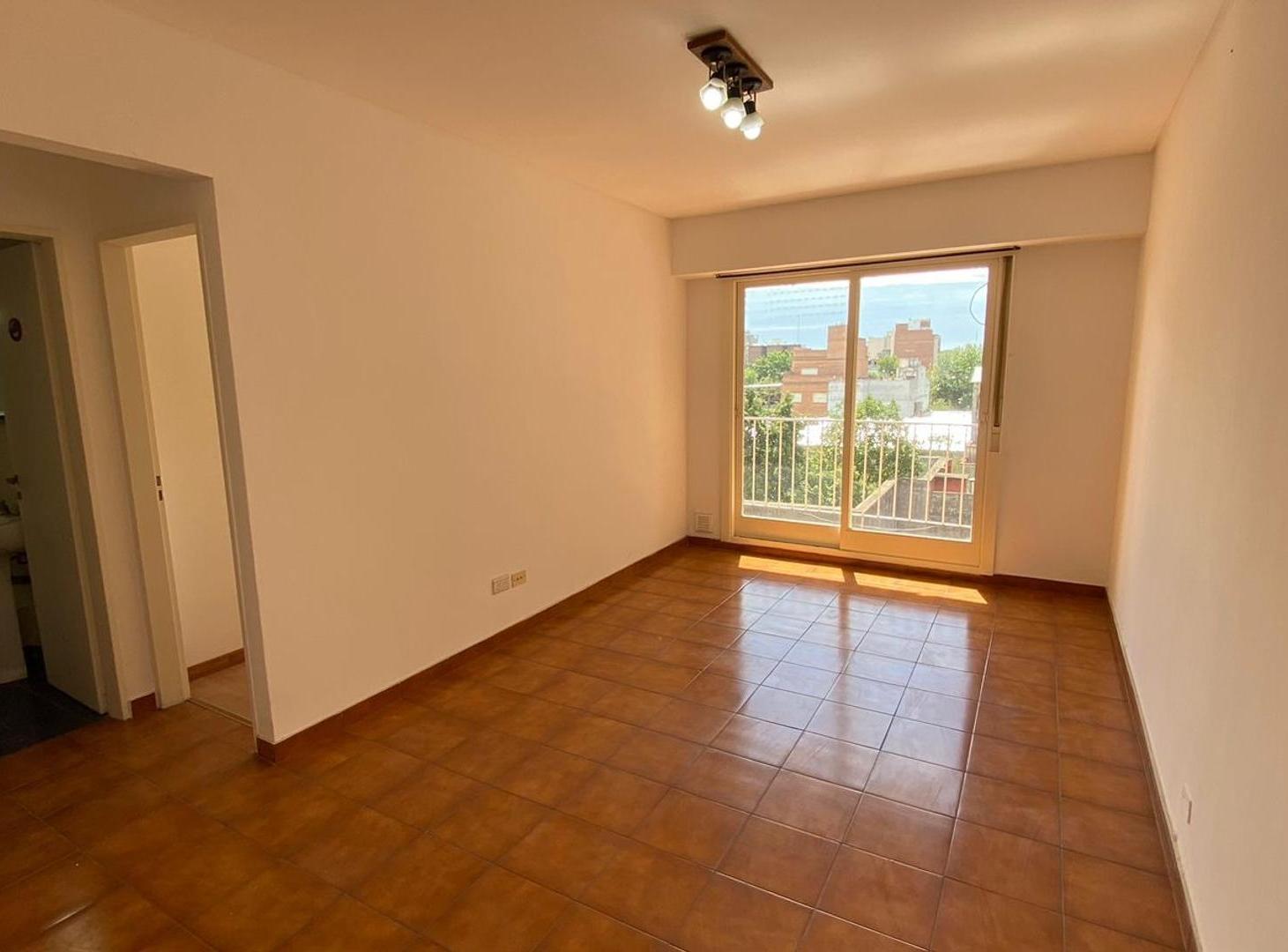 Departamento 2 ambientes cochera Castelar venta