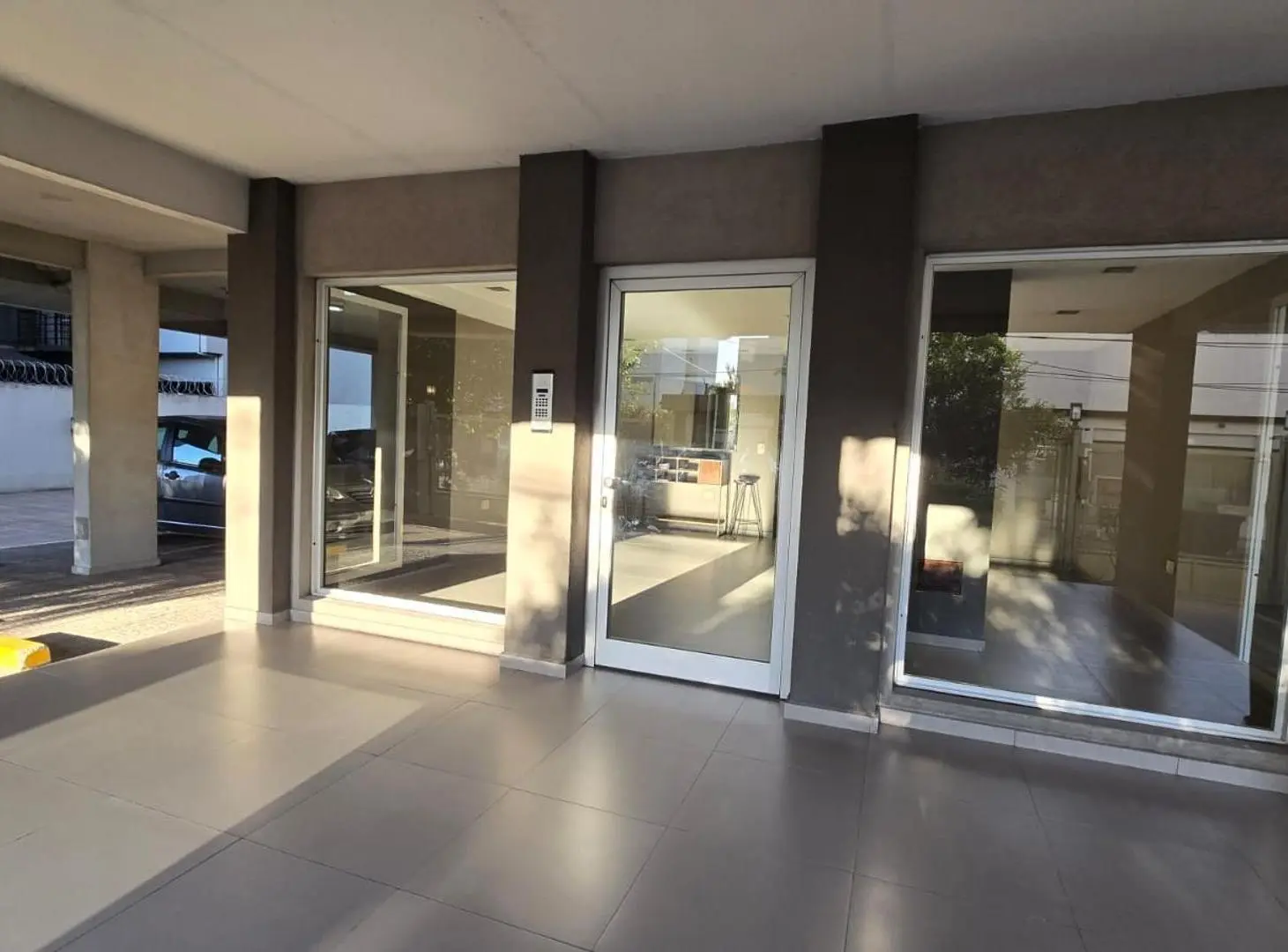 Departamento 2 ambientes venta Moron 3