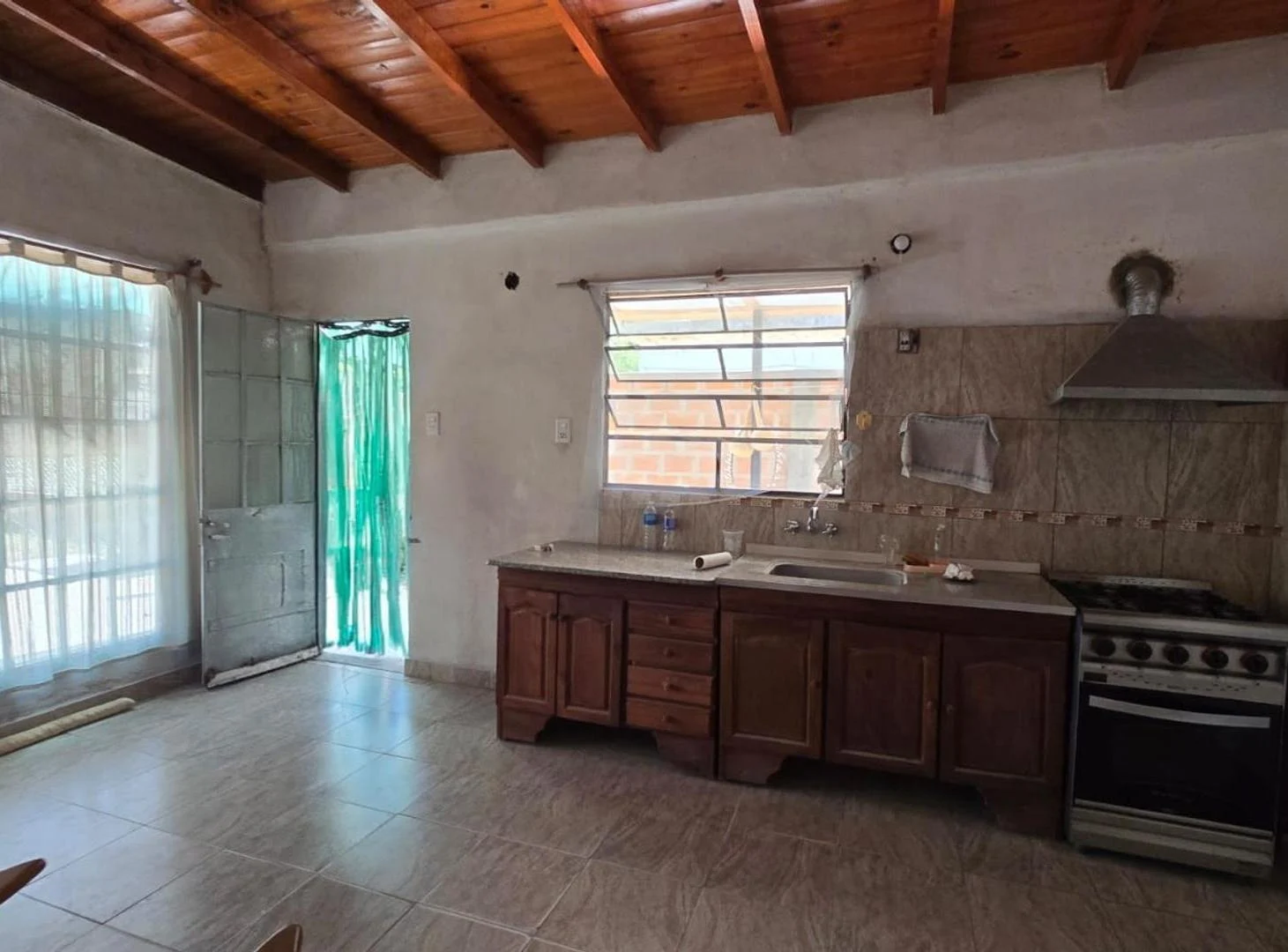 Casa americana 3 ambientes en alquiler en Ituzaingo Norte