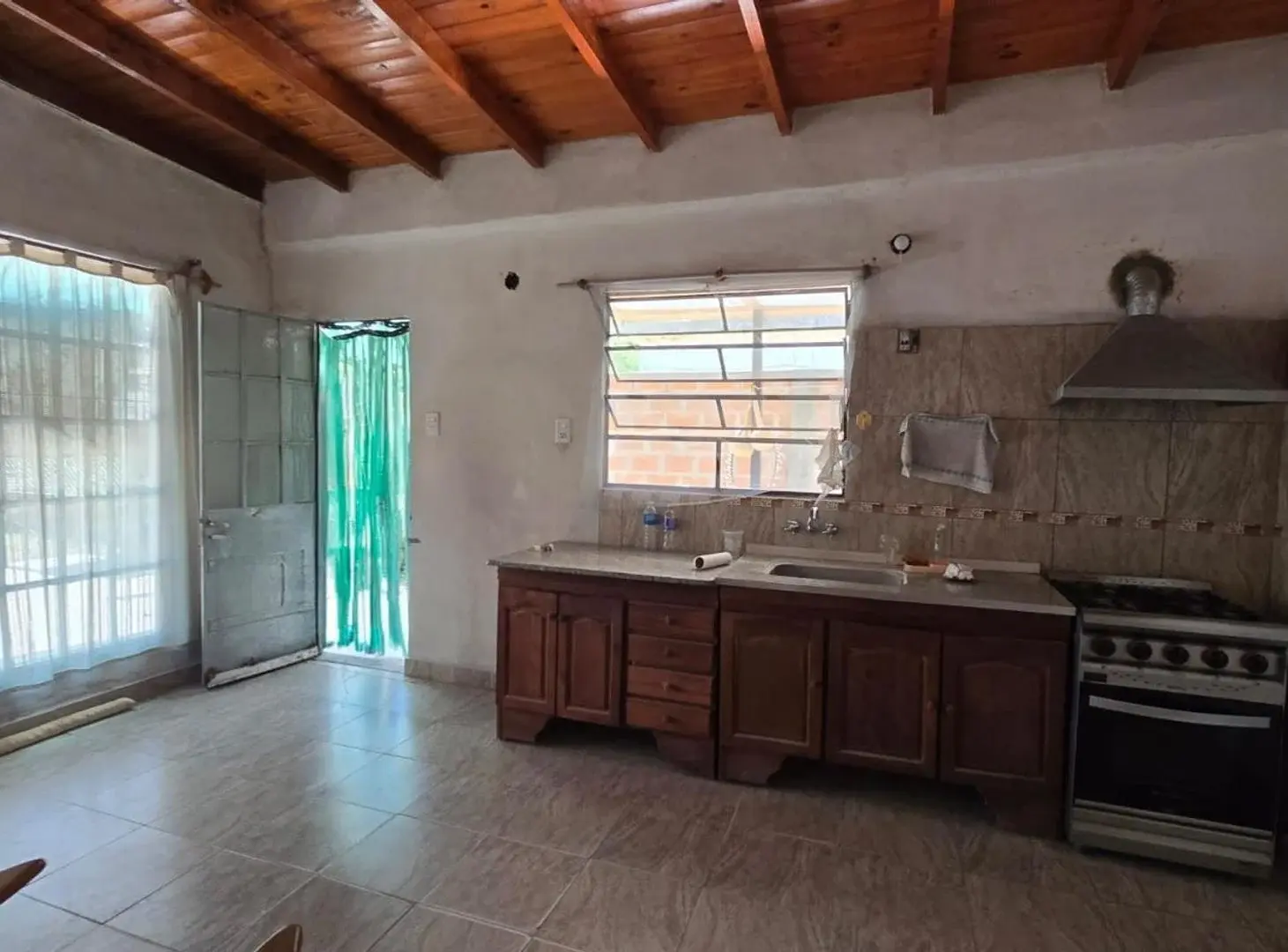 Casa americana 3 ambientes en alquiler en Ituzaingo Norte 4