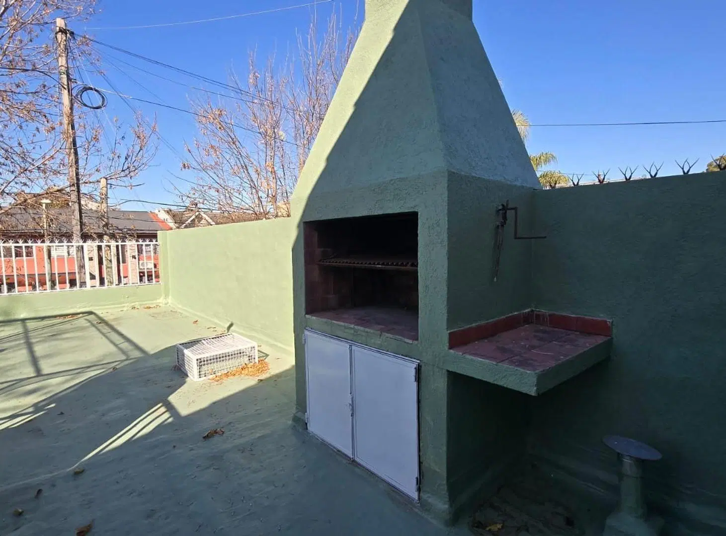 Casa dos dormitorios amueblada alquiler Ituzaingo norte 4
