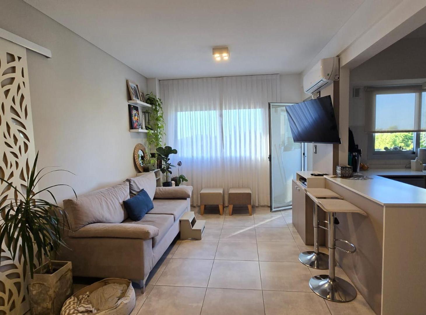Departamento 2 ambientes cochera venta Ituzaingo credito