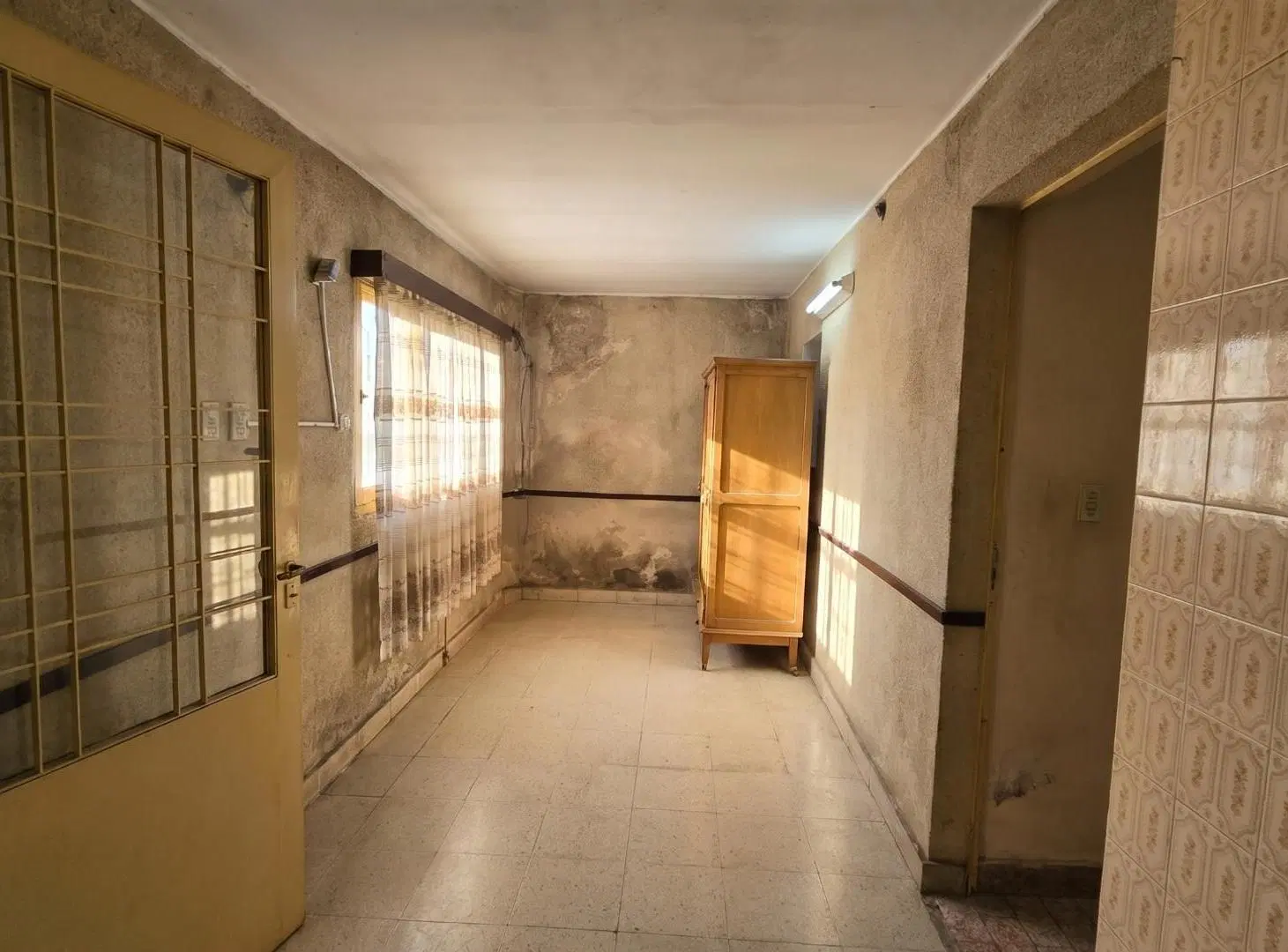 Dos viviendas dos locales venta inversor Ituzaingó Norte 3
