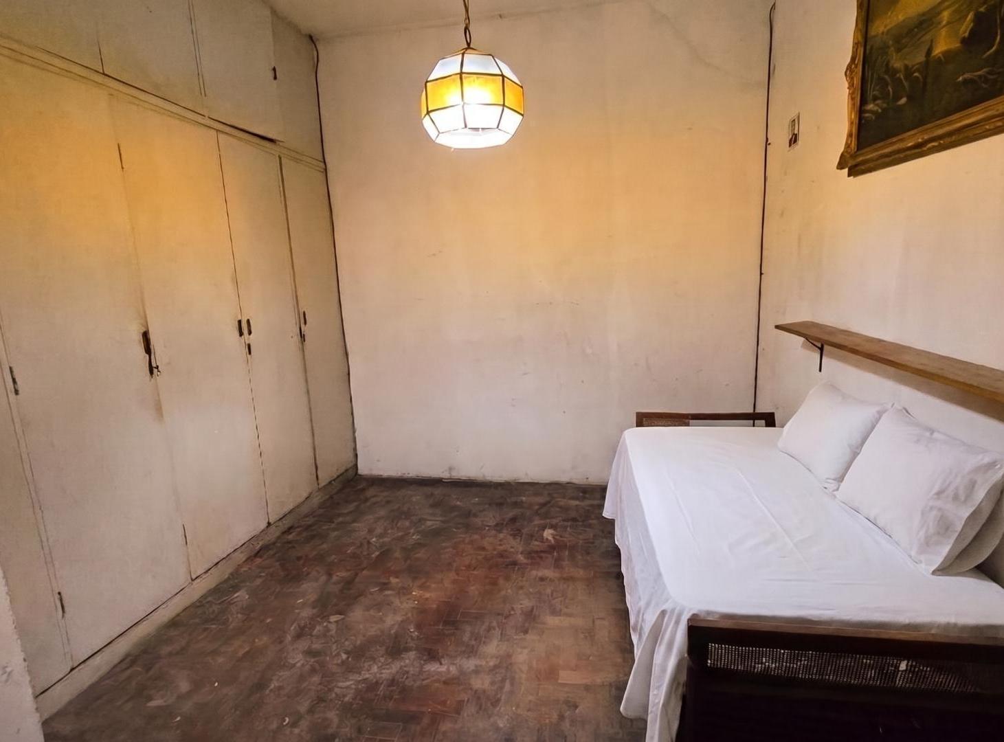 Foto de Venta casa ph haedo a refaccionar dos habitaciones cochera, imagen 2