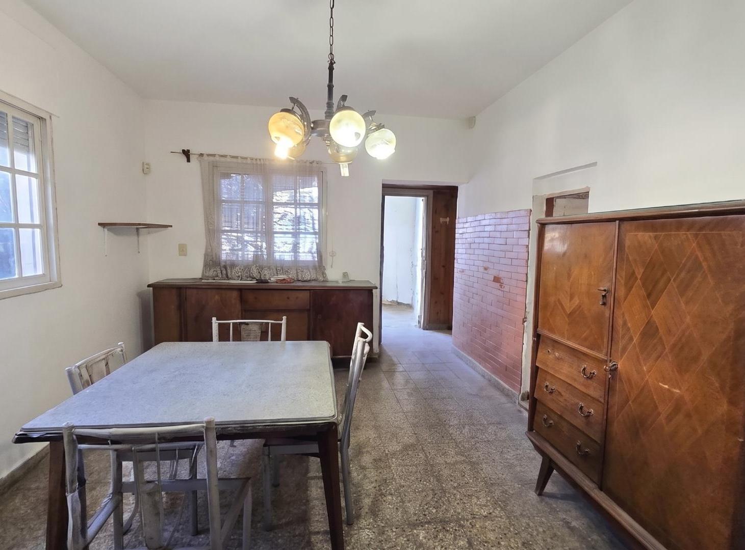 Foto de Venta casa ph haedo a refaccionar dos habitaciones cochera, imagen 1