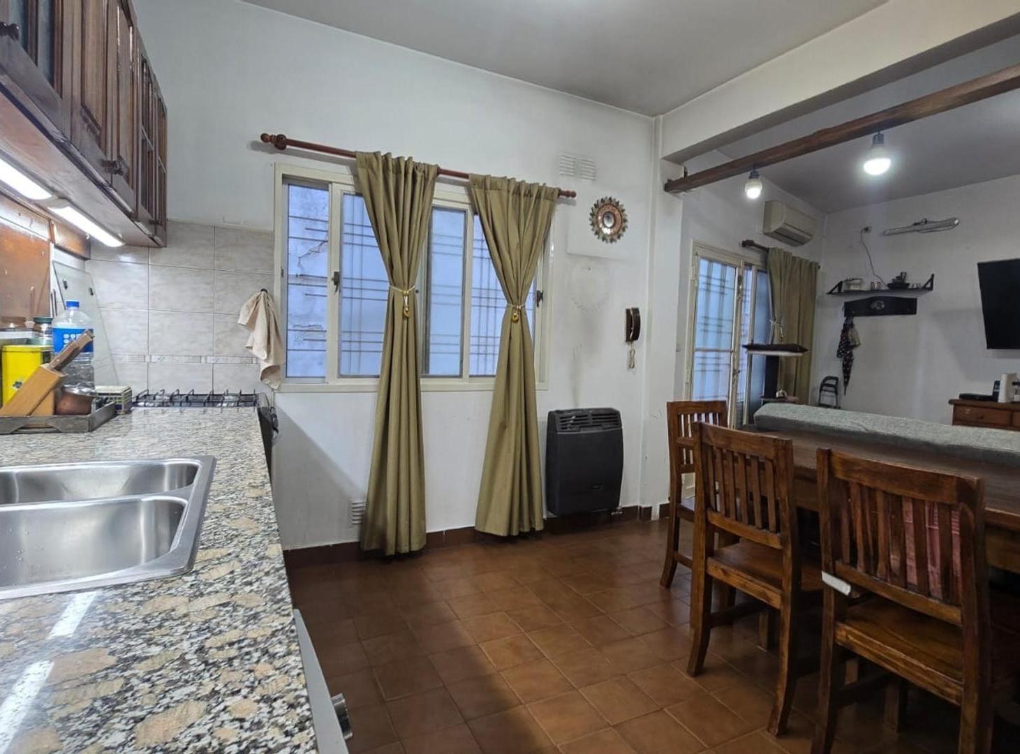 Foto de Duplex dos dormitorios venta Estacion Ituzaingo lado sur, imagen 1