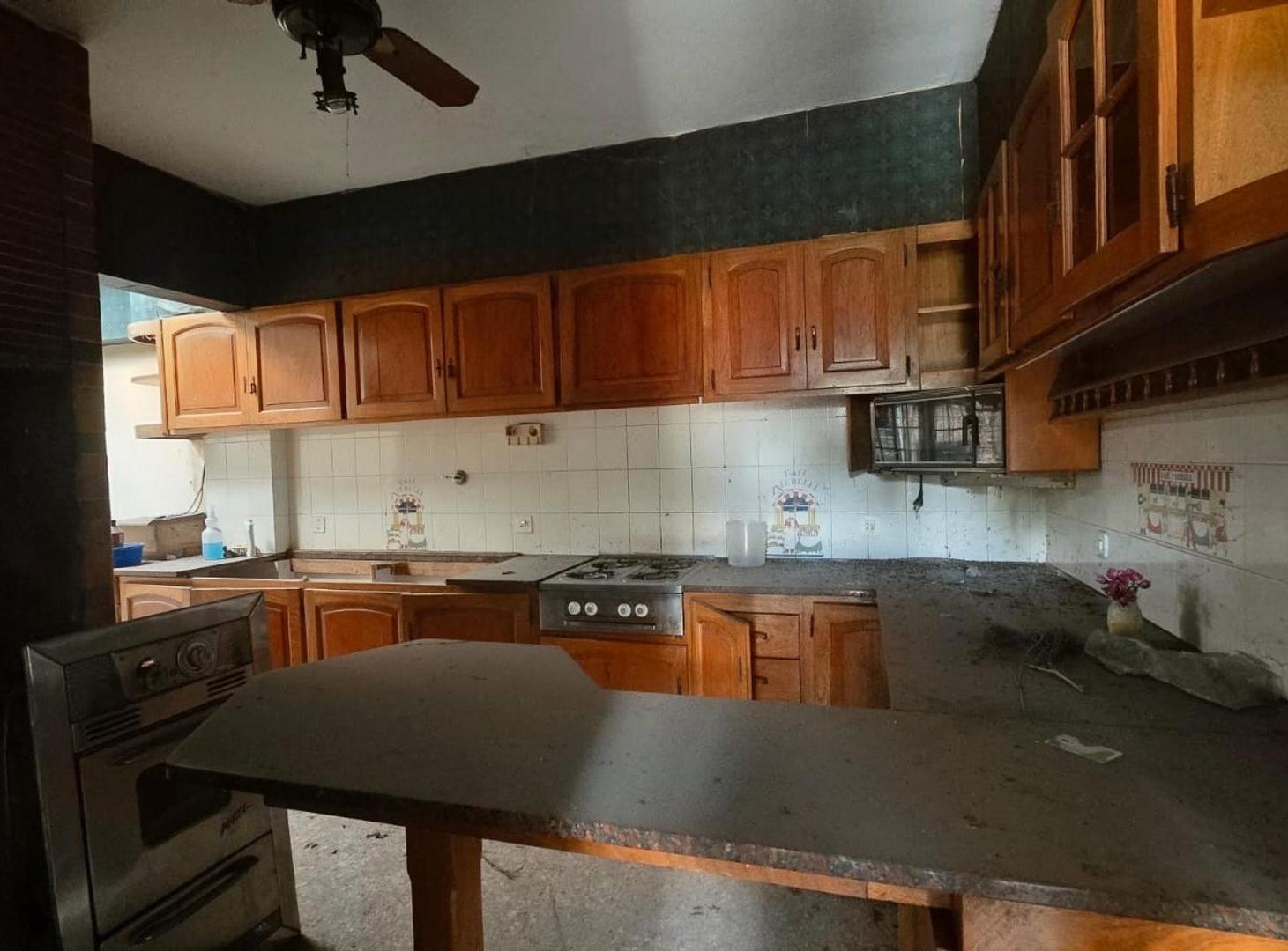Foto de Casa a refaccionar 3 ambientes inversor venta Ituzaingo, imagen 3