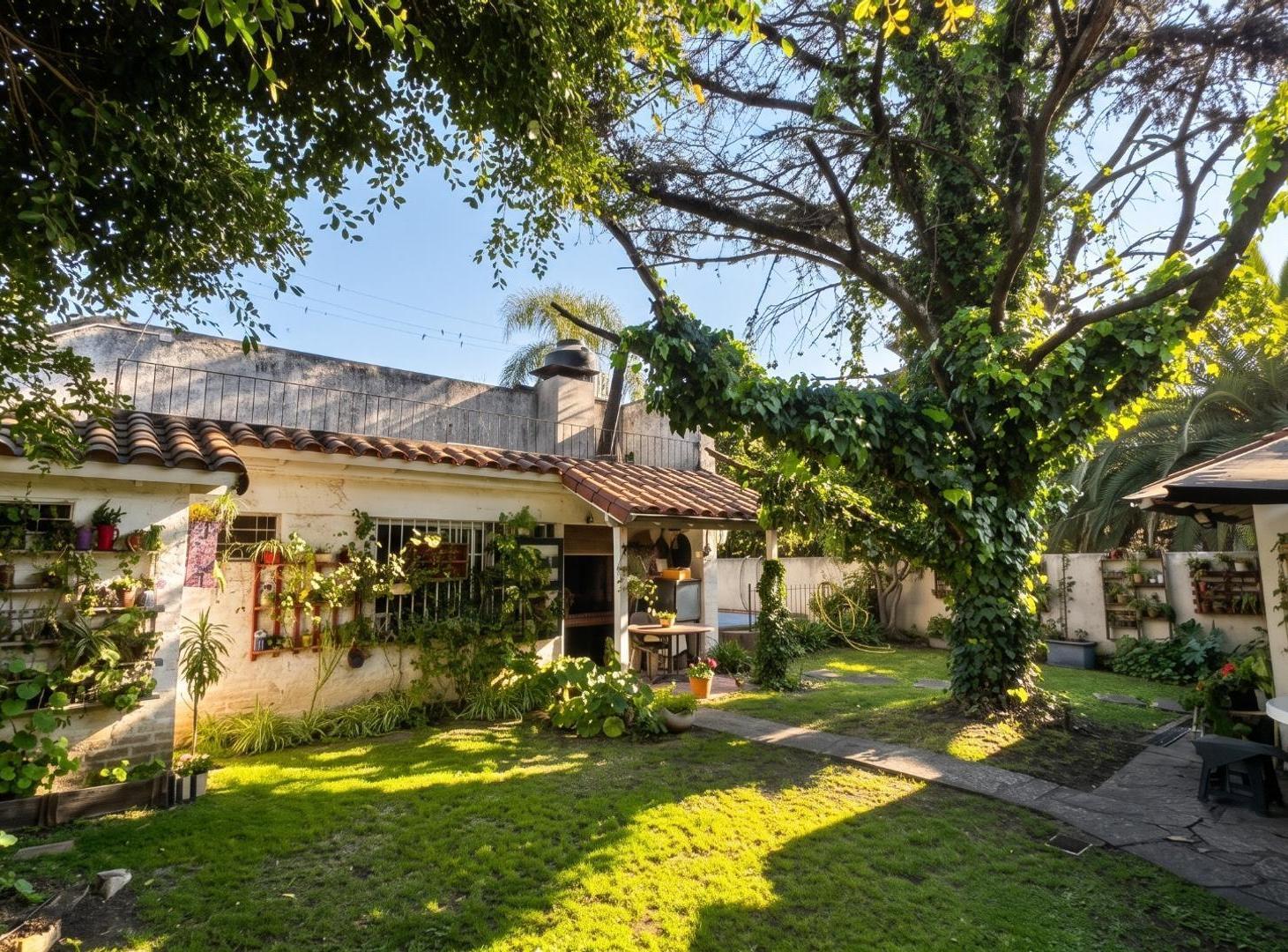 Foto de Casa 4 ambientes venta castelar norte piscina apto credito, imagen 1