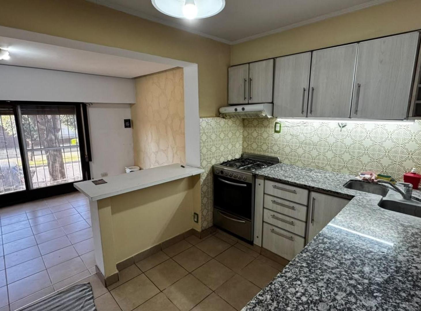 Foto de Casa PH venta de 4 ambientes con patio en castelar norte, imagen 3