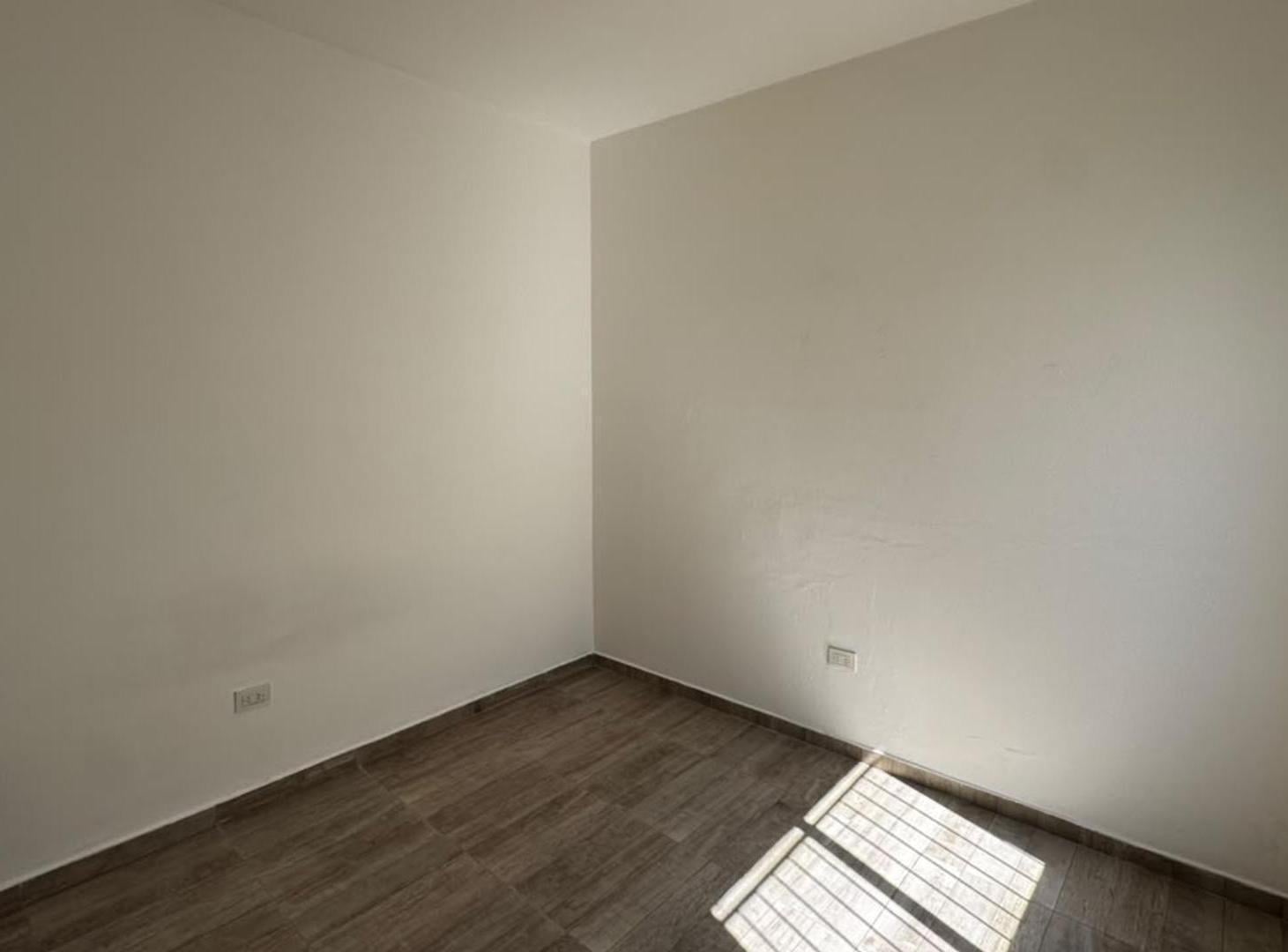 Foto de PH DE 3 AMBIENTES EN VENTA ITUZAINGO NORTE, imagen 2
