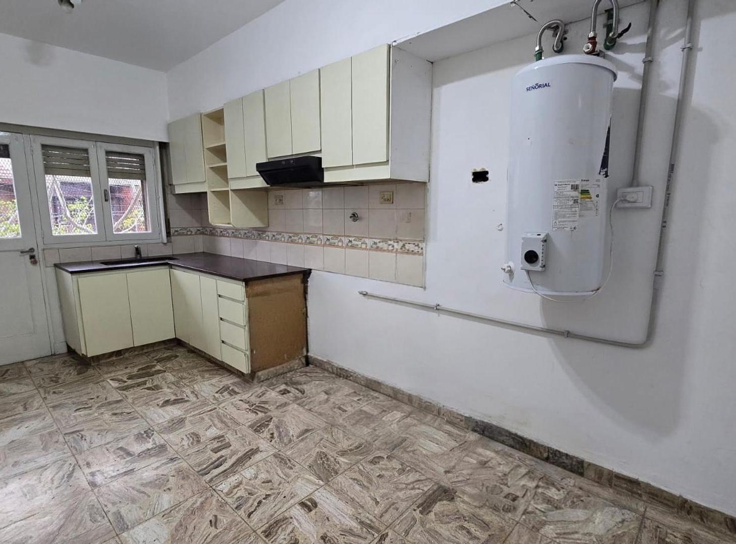 Foto de Departamento en alquiler 3 ambientes ituzaingo norte, imagen 3
