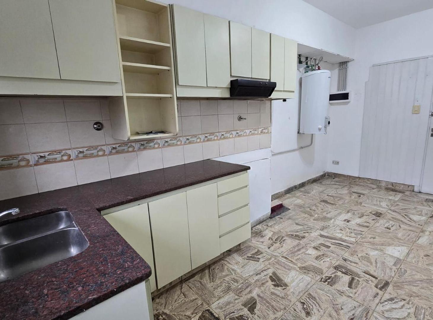 Foto de Departamento en alquiler 3 ambientes ituzaingo norte, imagen 4