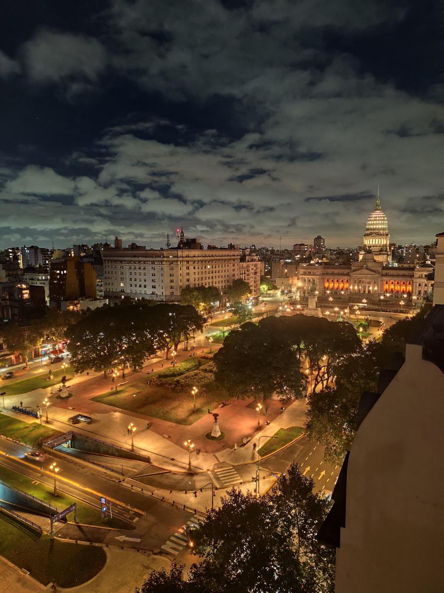 Foto de ¡IMPERDIBLE! Monoambiente de Categoría con Vistas Panorámicas a Plaza, imagen 5