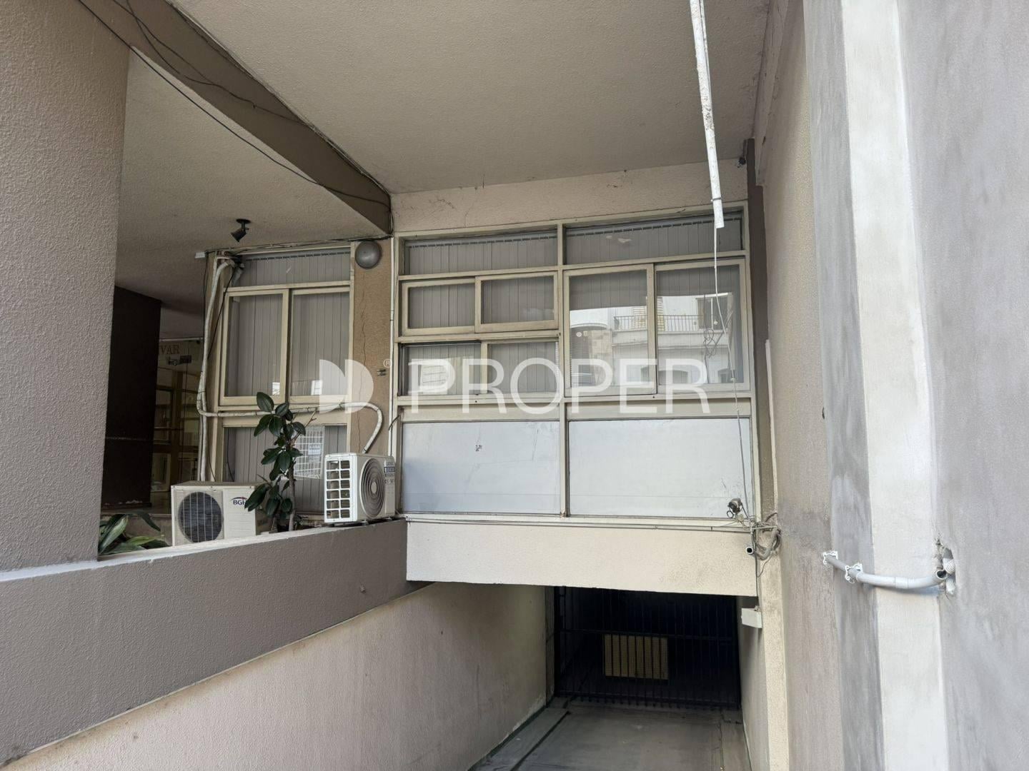 Foto de PROPER ofrece en alquiler oficina en planta baja., imagen 4