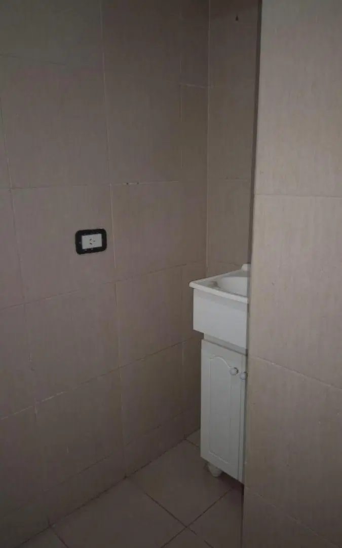 LOCAL SIN COLUMNAS Y SOTANO 60M2 4