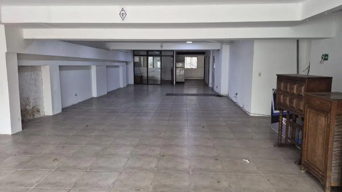 LOCAL SIN COLUMNAS Y SOTANO 60M2 5