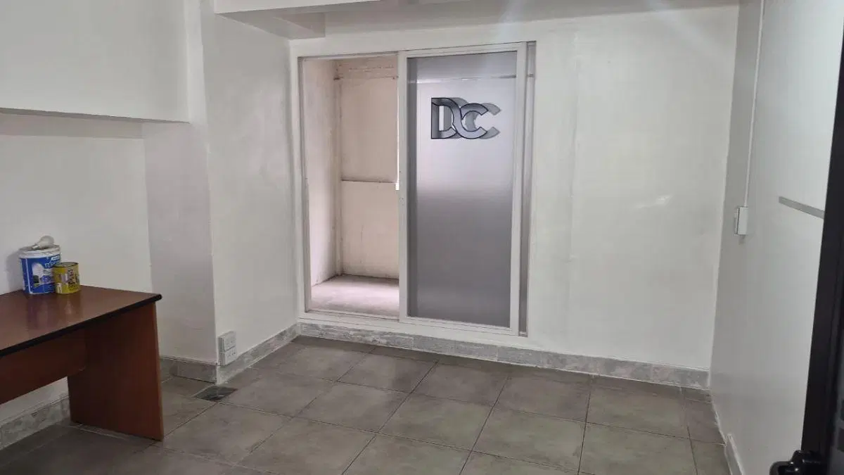 LOCAL SIN COLUMNAS Y SOTANO 60M2 3