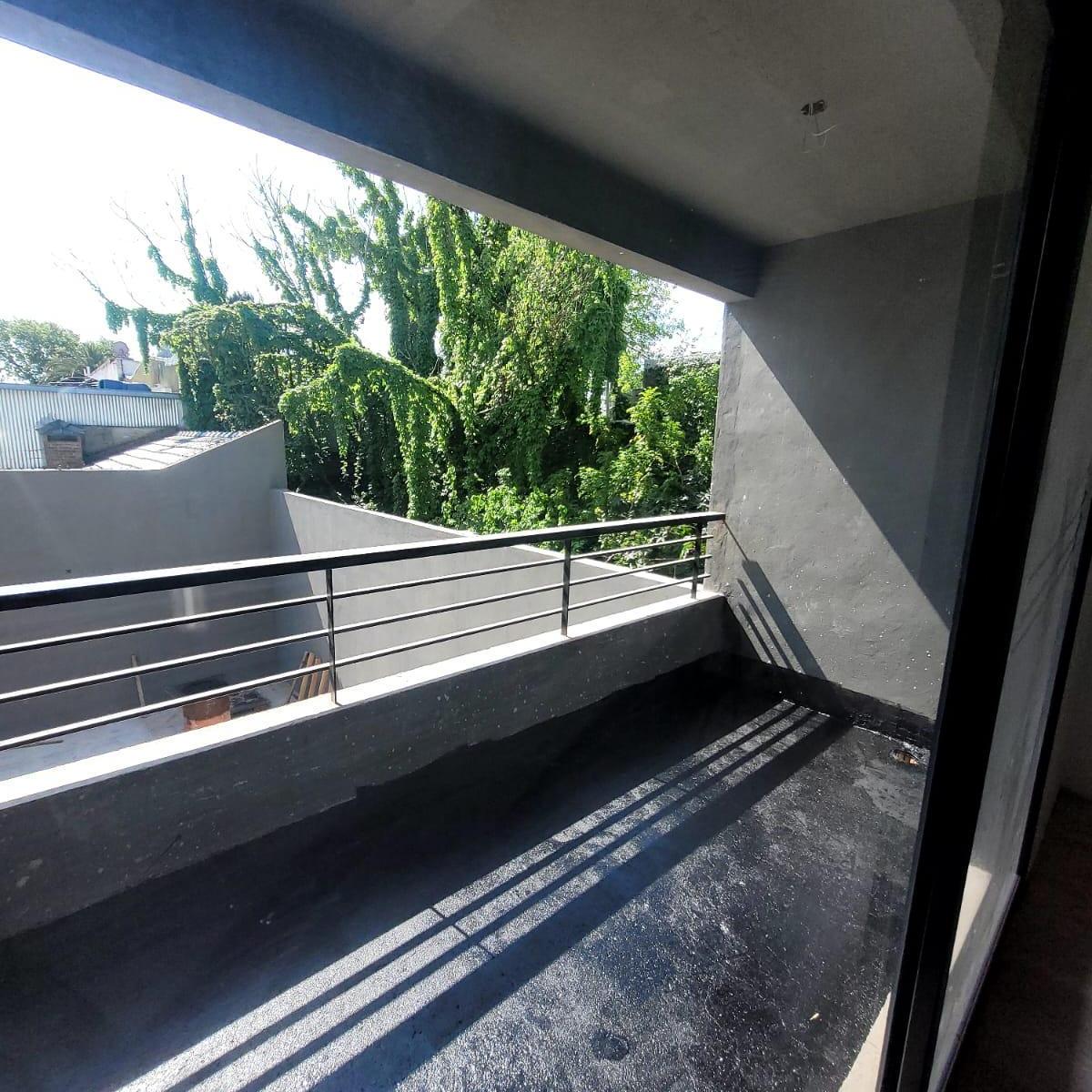 Foto de DEPARTAMENTO 3 AMBIENTES AL FRENTE CON BALCON!!!!!!! VILLA URQUIZA, imagen 2