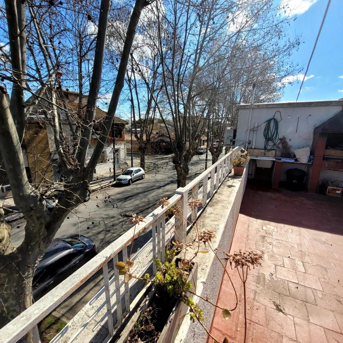 Casa 5 Ambientes con Cochera Villa Pueyrredon 1