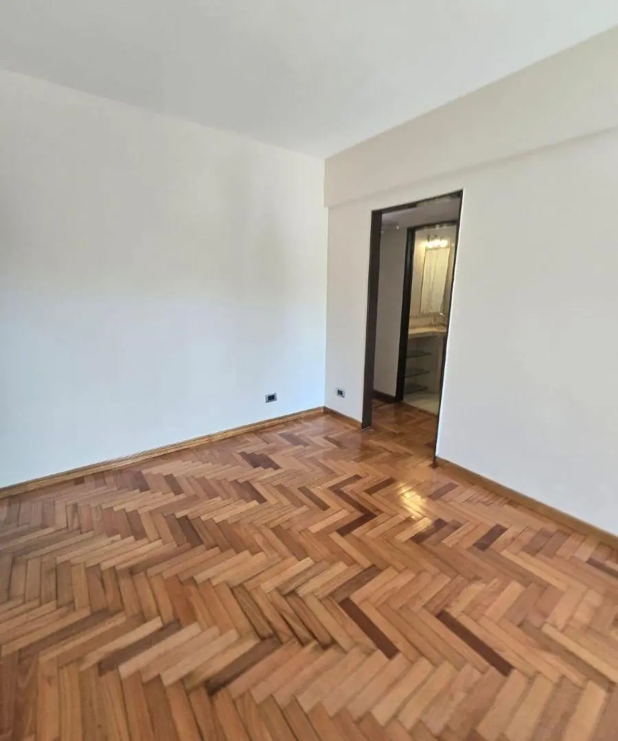 3 AMBIENTES CON BALCON (APTO PROFESIONAL) 2