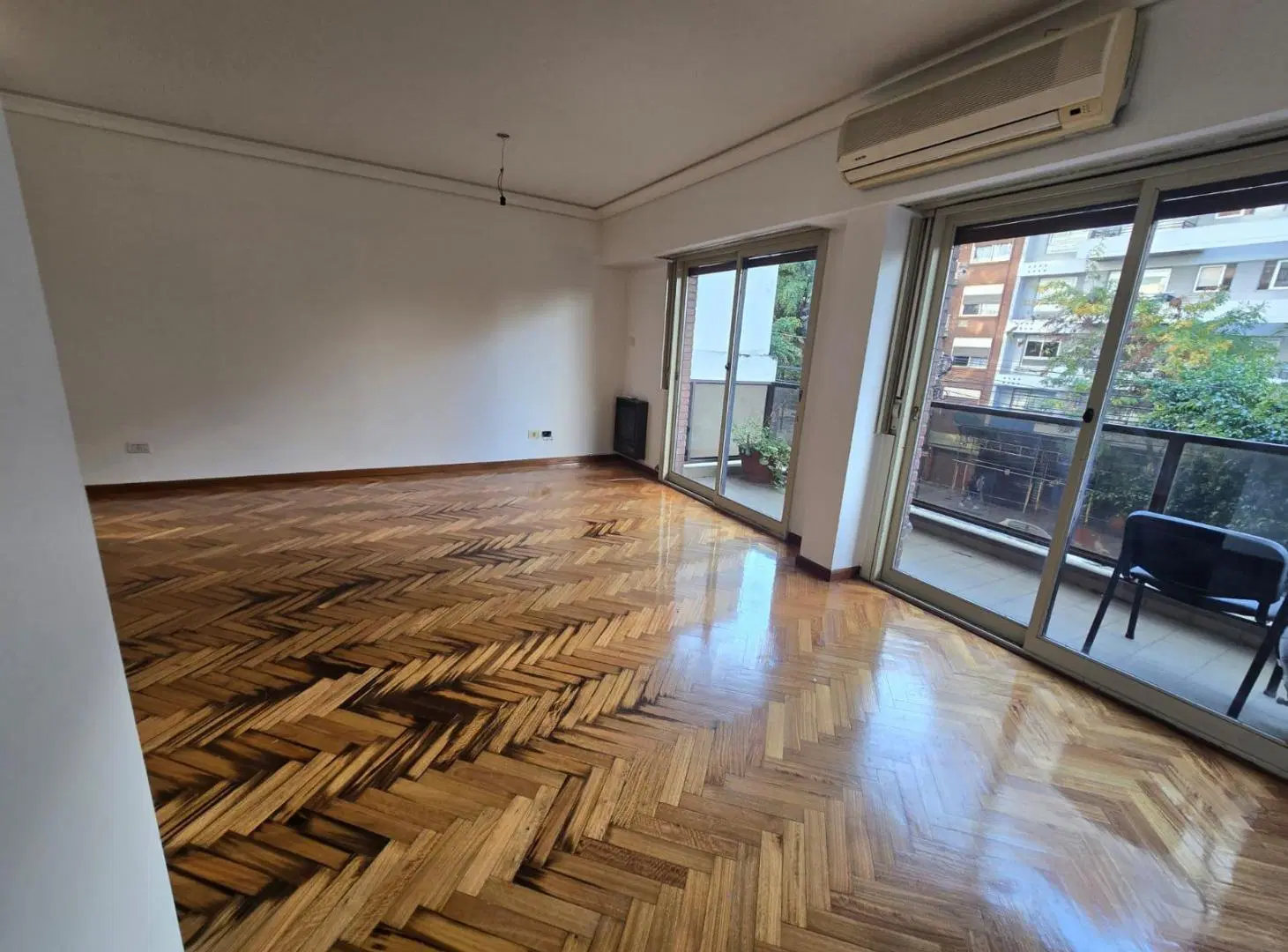 Departamento 4 ambientes con cochera Villa Urquiza 2