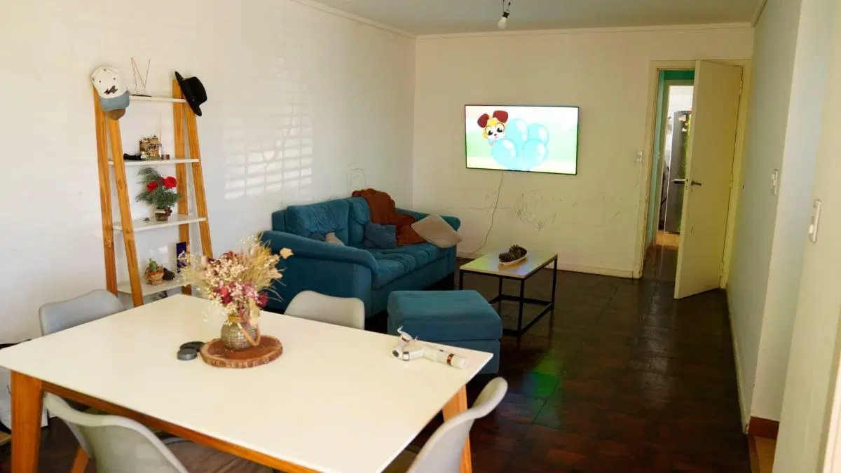 Casa de 5 ambientes con gran jardin y cochera barrio Saavedra. 2