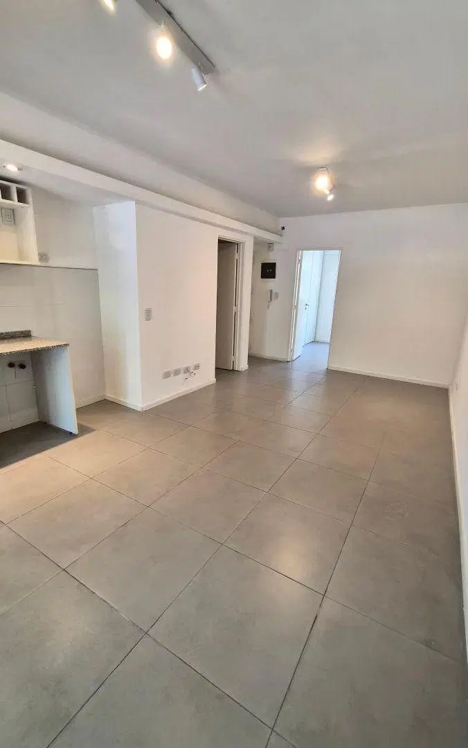 Departamento 2 ambientes al frente Villa Urquiza con cochera fija. 8