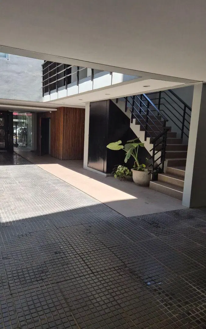 Departamento 2 ambientes al frente Villa Urquiza con cochera fija. 4