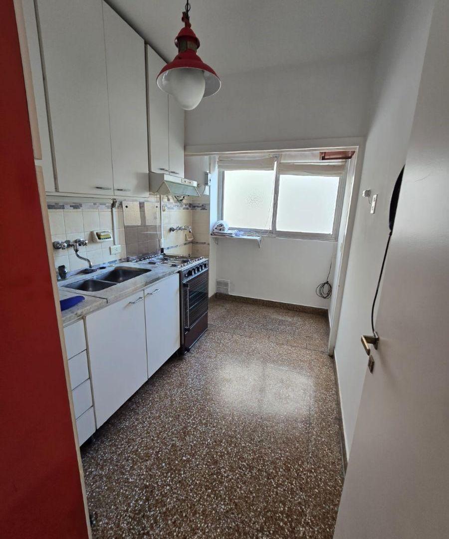 Foto de Departamento 3 ambientes al frente con balcón - Villa Urquiza, imagen 4