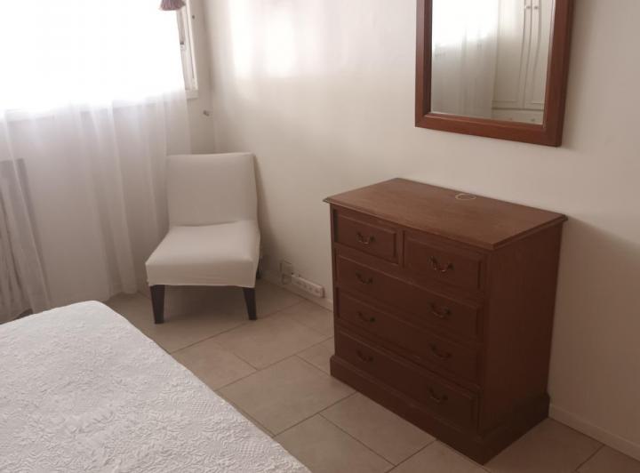 6 Amb para 7 Pers. Amoblado, entrada indep, amplio patio y jardín, 154 m2 cub. 4
