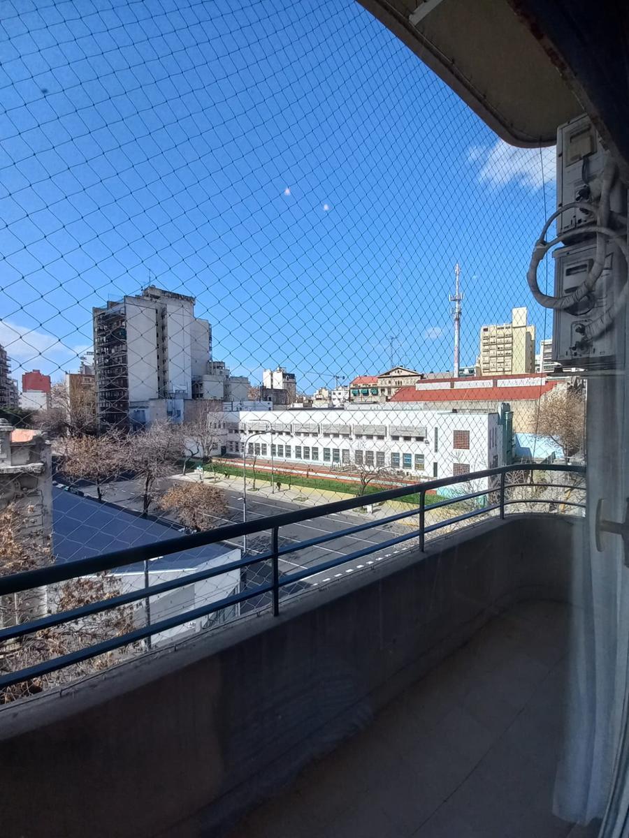 Venta de 3 Amb con Balcón Al Frente/ Muy Luminoso/ Vista Abierta 3