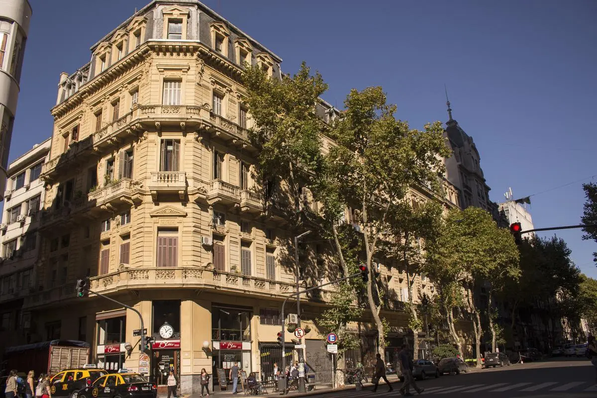 Luminoso y cálido Loft de 25 m2 en edificio histórico de Av. de Mayo! 3