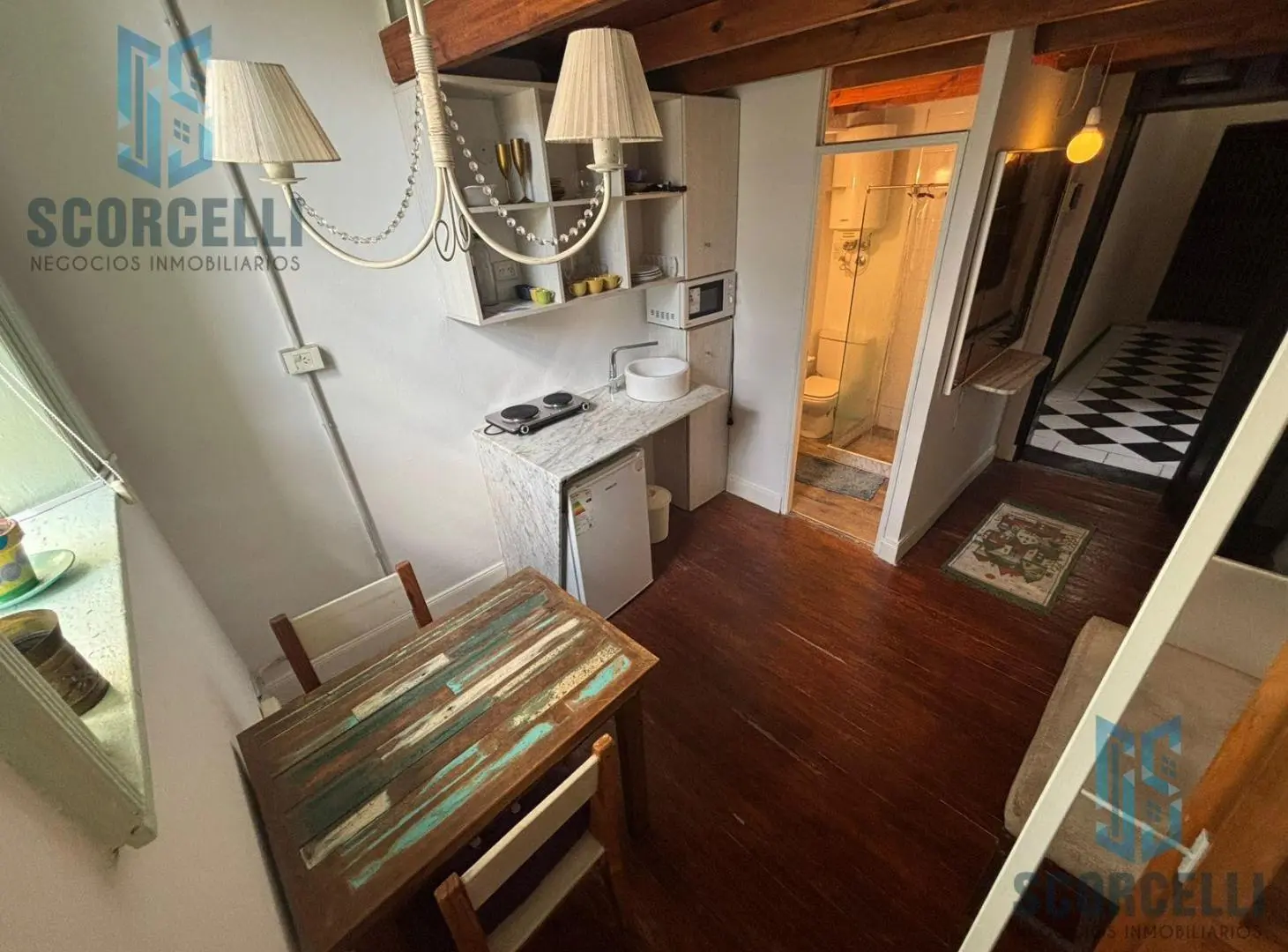 Luminoso y cálido Loft de 25 m2 en edificio histórico de Av. de Mayo! 2