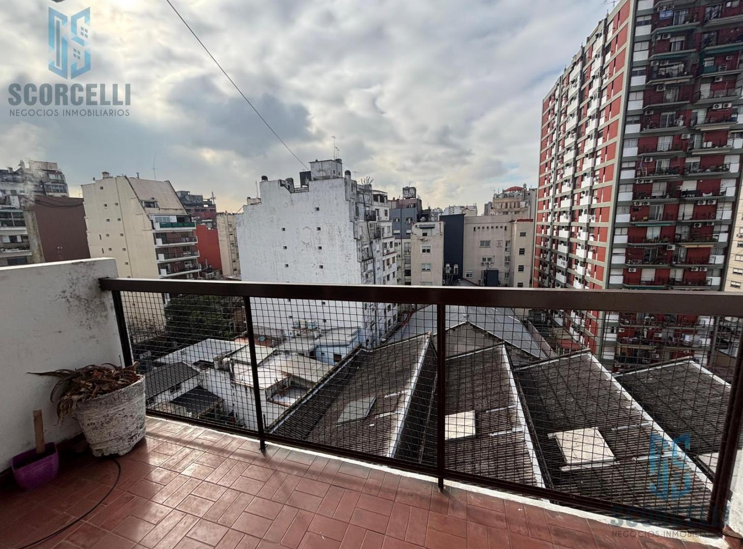 Excelente 2 Amb con Balcón al contra frente/ Vista abierta, silencioso y super luminoso!!
