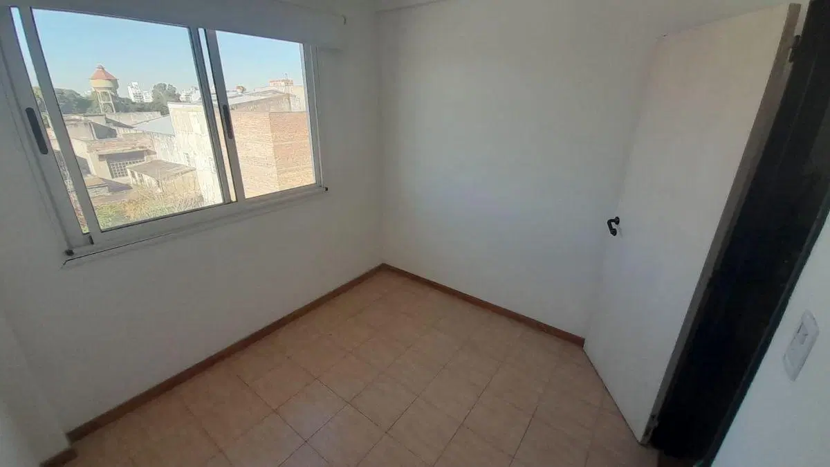 Departamento tres ambientes. Apto crédito! 2