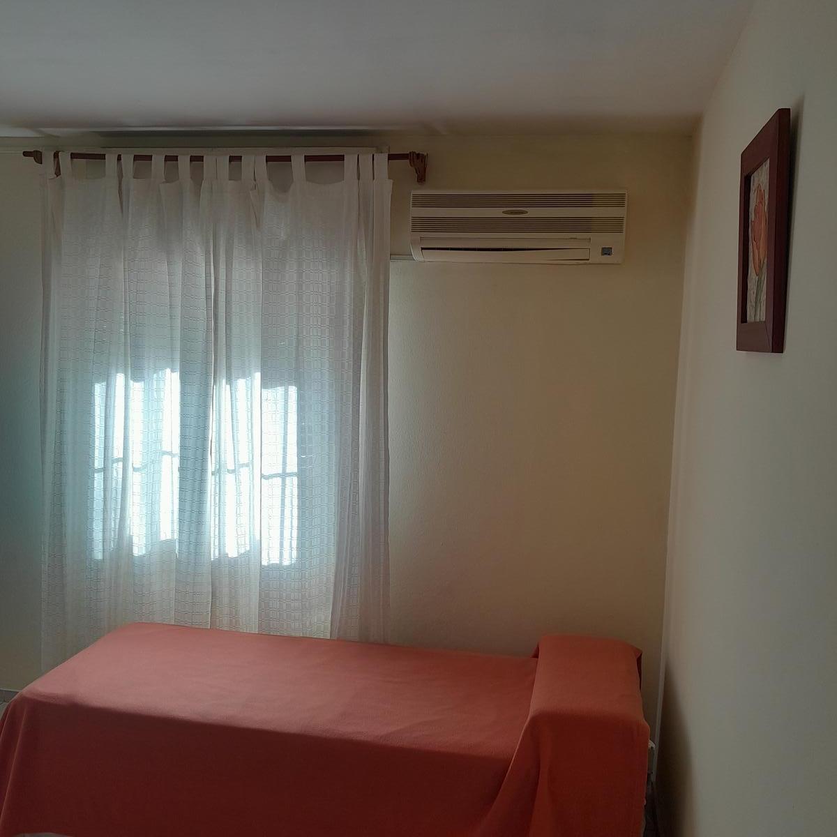 " Casa Local Departamentos Amoblados en Venta " 4