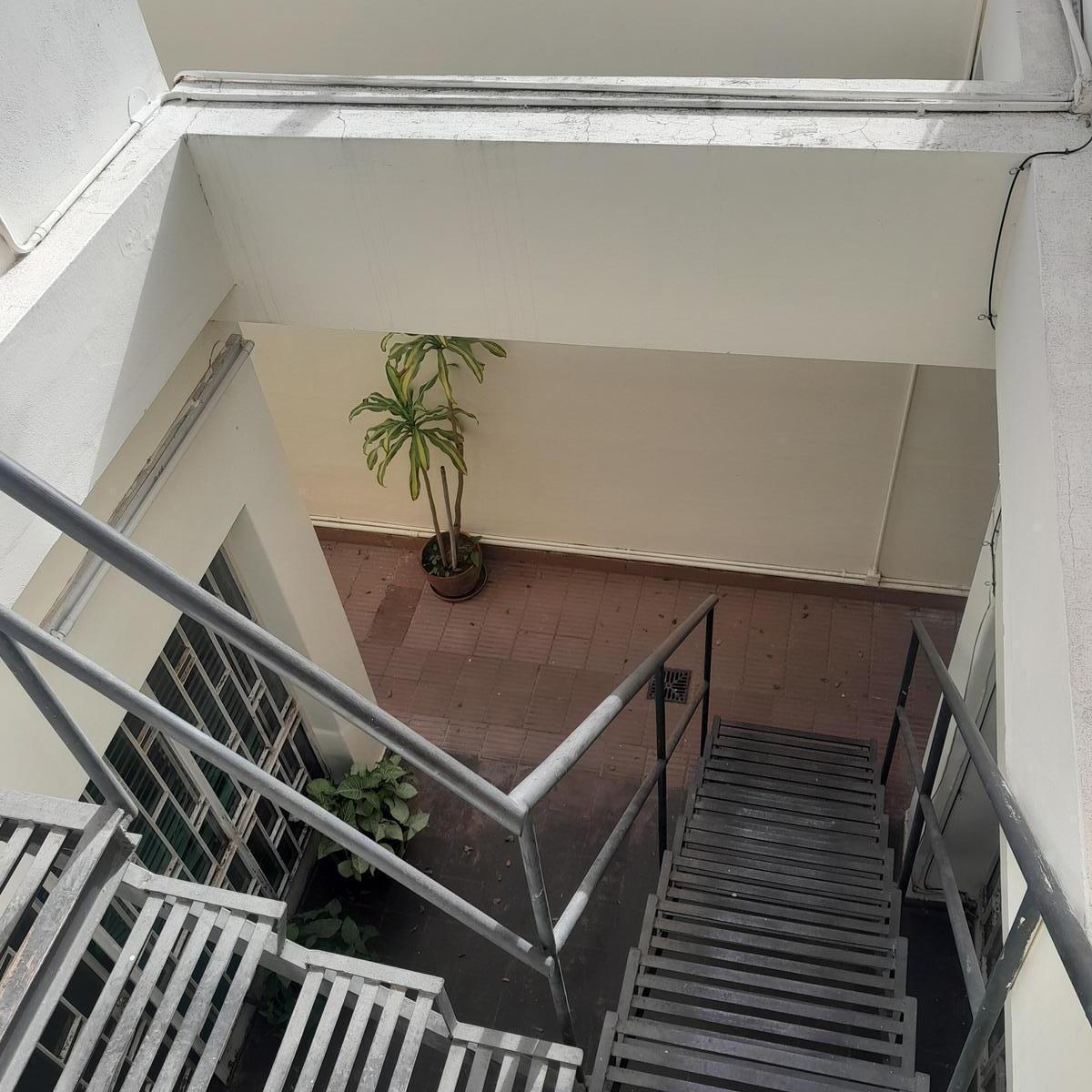 " Casa Local Departamentos Amoblados en Venta " 5