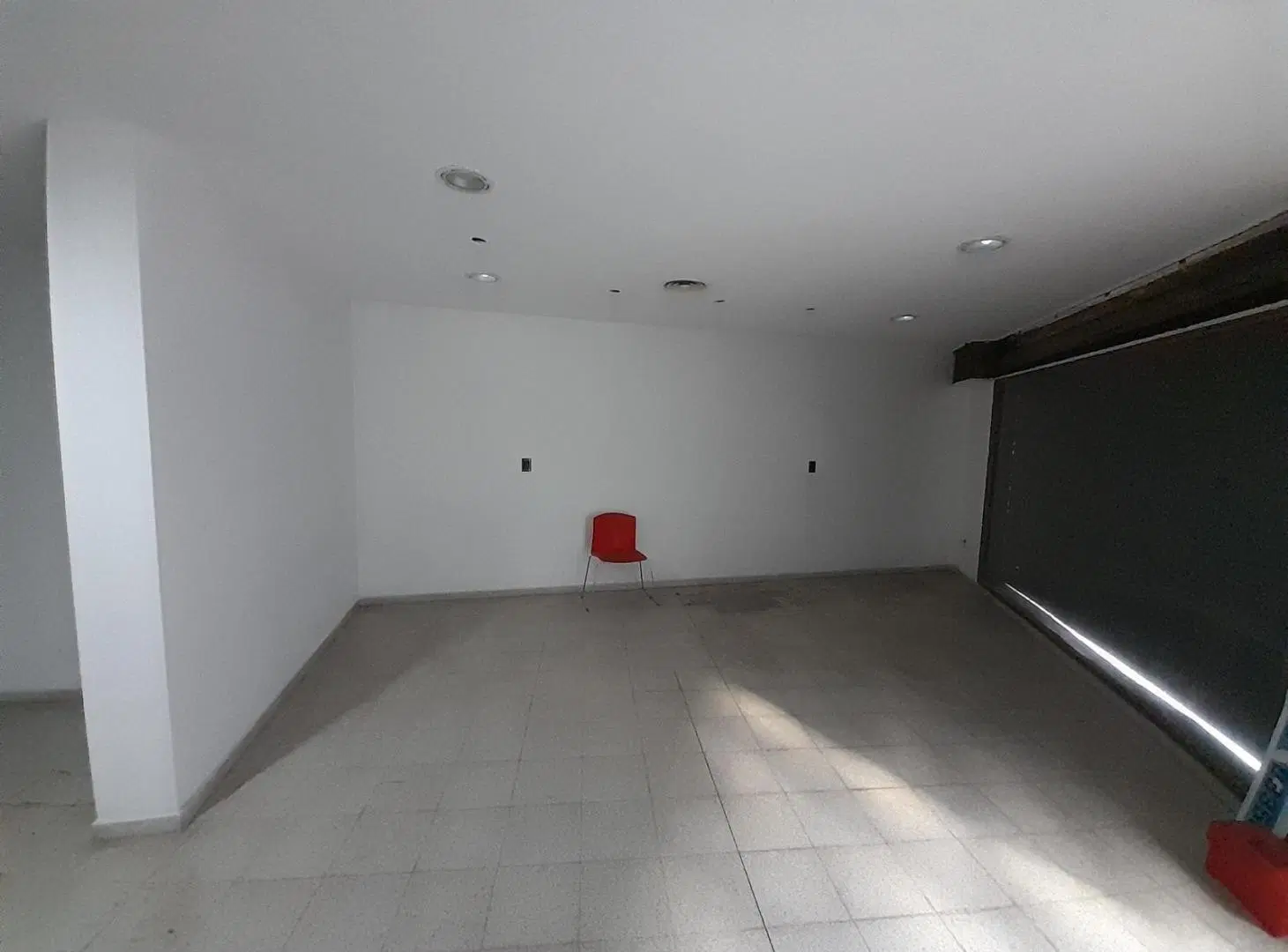 IMPORTANTE LOCAL + GALPON EN ALQUILER A METROS DEL CENTRO 4