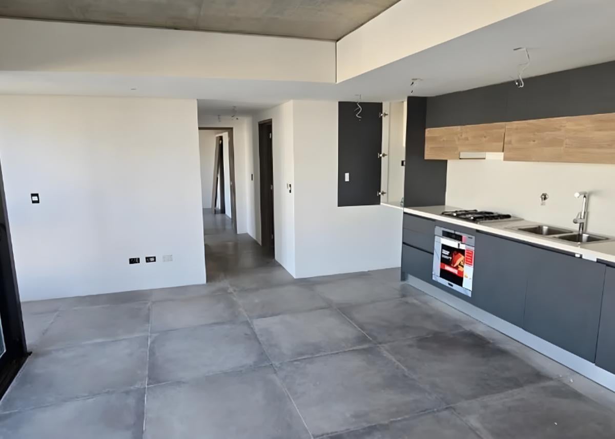 Foto de Venta Dpto 3 Amb con Patio y Cochera - Excelente Ubicacion en Parque, imagen 1