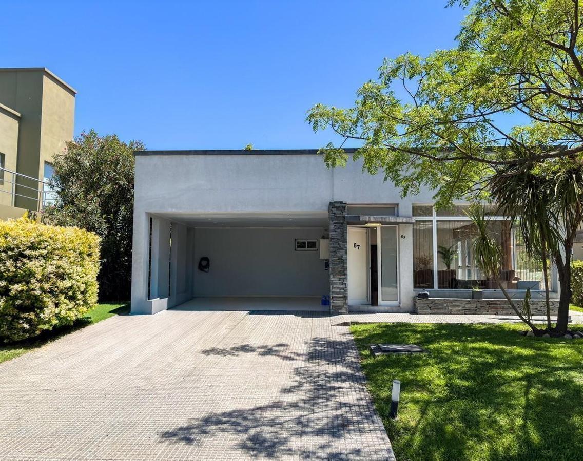 Casa en Altos de Hudson 2